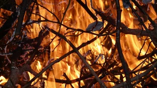 Hutzelfeuer in der Rhön