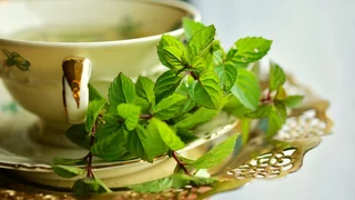 Kräuterbüschel und Wurzelweihe