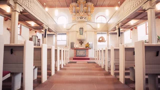 2x Live-Gottesdienst an Pfingsten