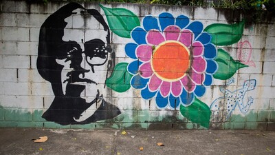 Oscar Romero, Heiliger der Armen