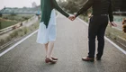 Mann und Frau - Hand in Hand