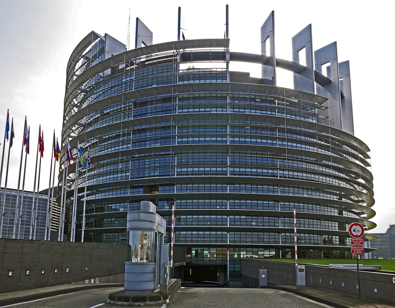 Beginn der Wahl zum EU-Parlament